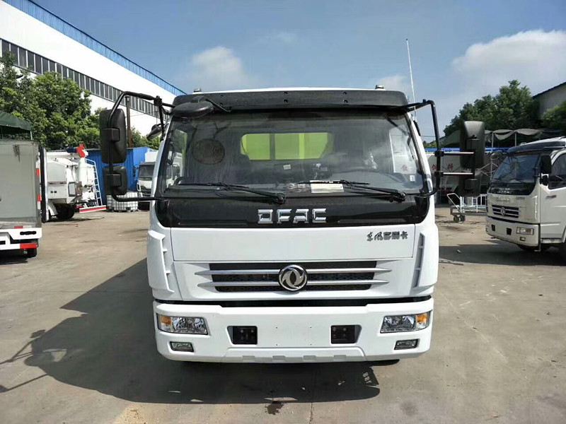 東風(fēng)大多利卡吸塵車
